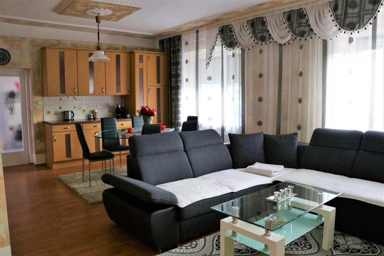 The Lakehouse Villa Neusiedl Am See Wienerstrasse 8 Extérieur photo