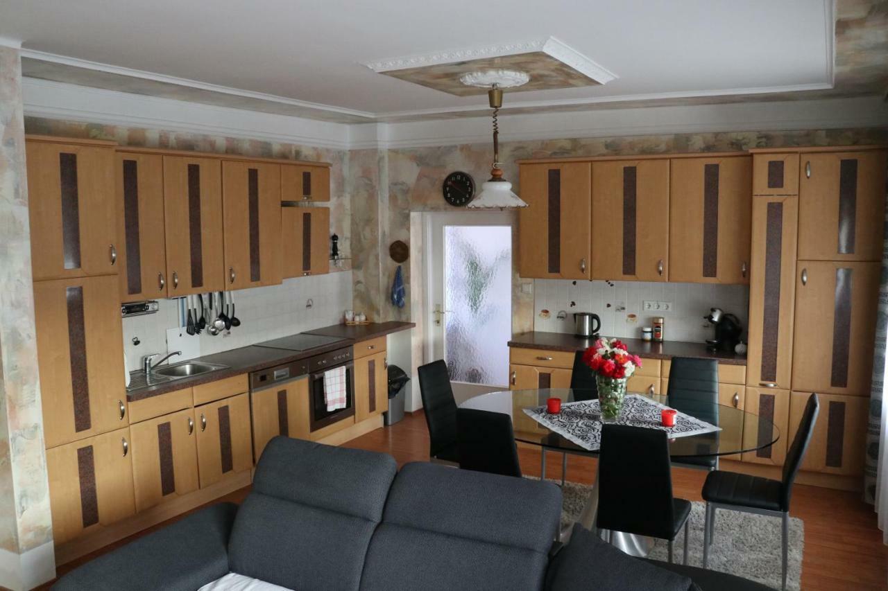 The Lakehouse Villa Neusiedl Am See Wienerstrasse 8 Extérieur photo